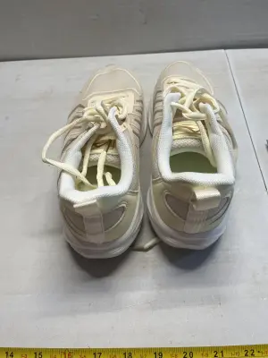 size 5 womans shoes