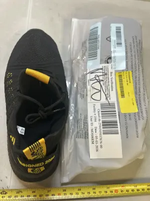10.5 tennis shoes