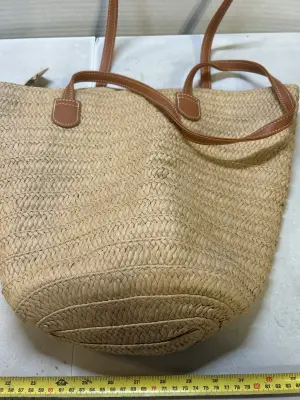 hand bag
