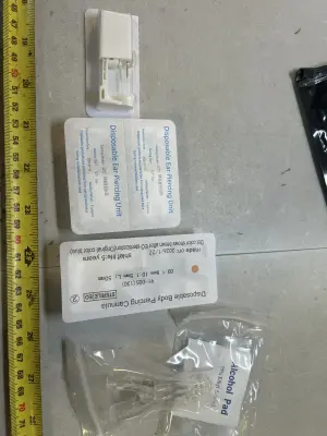 disposable piercing guns