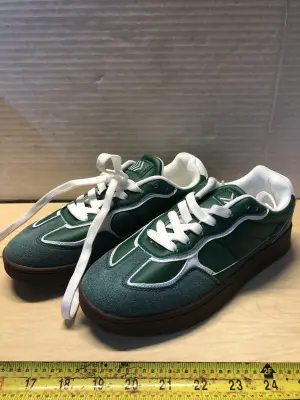 Green shoes size 8.5(39)