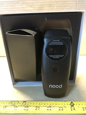 Nood the flasher 2.0 hair removing device comes on