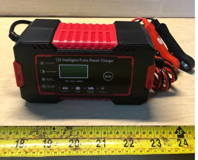12V intelligent pulse repair charger comes on