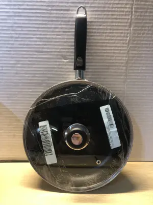 Kitchen sense skillet with lid