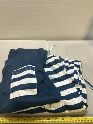 medium outfit pants+shirt