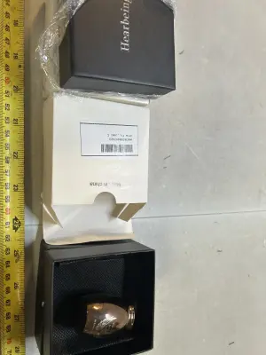 3 mini urns