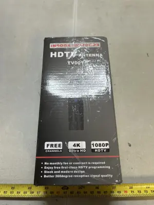 HDTV antenna indoor/outdoor