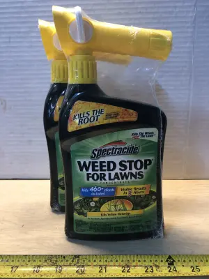 2 bottles 32oz Spectracide weed stop for lawns