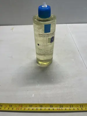 la roche-posay gentle foaming cleanser ( lid broke)