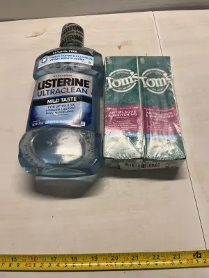 listerine mouthwash, 2ct toms toothpaste