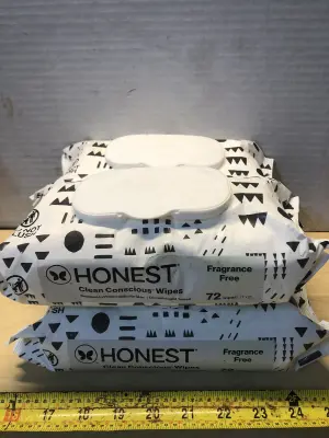 4 packs Honest wipes