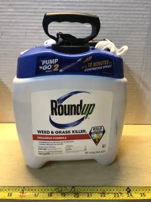 1.33 gallon Roundup weed and grass killer