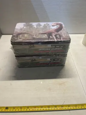 2ct unlimited imagination assorted  dinosaurs