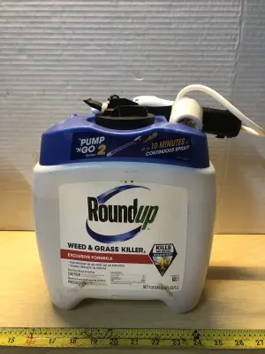 1.33 gallon Roundup weed and grass killer