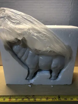 Glass pig