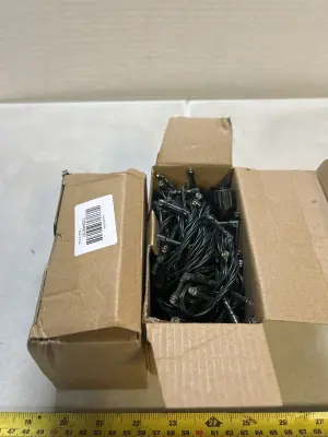 2 sets of stringlights