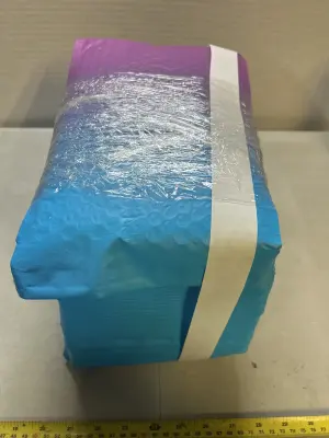 ombre mailing  bags