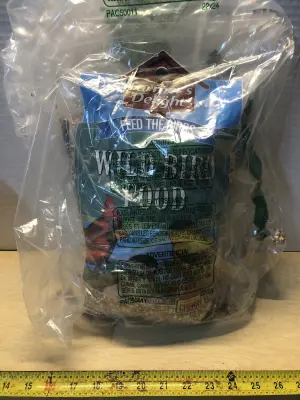 10LB Farmers delight wild bird feed bag has hole