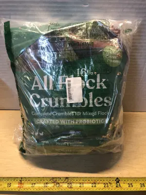 8lb all flock crumbles feed bag has hole