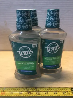 3 bottles 16oz Toms mouth rinse
