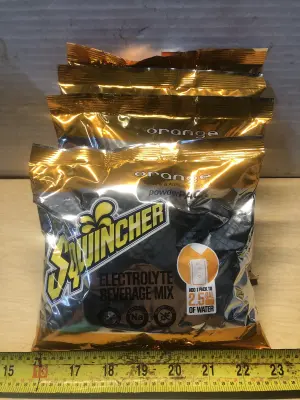 4 packs 23.83oz orange sqwincher drink mix