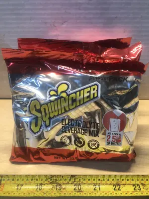 4 packs 23.83oz fruit punch sqwincher drink mix