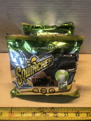 4 packs 23.83oz lemon lime Sqwincher drink mix