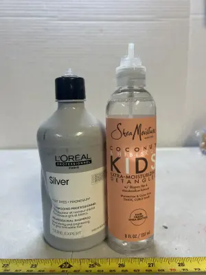 Silver shampoo and detangler