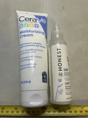 baby detangler and lotion