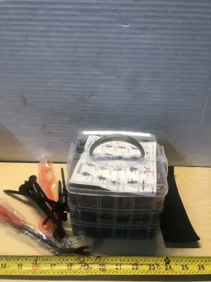 600+ pc auto fasteners and clips