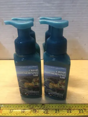 4 bottles 8.75oz bath and body works hand soap