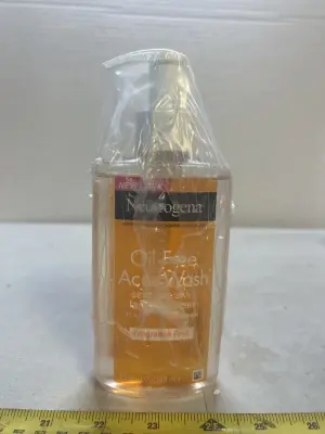 3 Neutrogena oil free acne wash