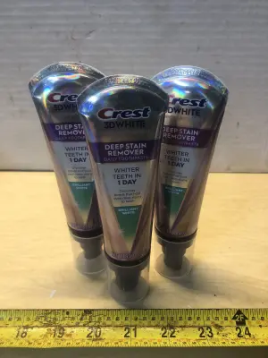 3 tubes 3.1oz crest 3d white toothpaste