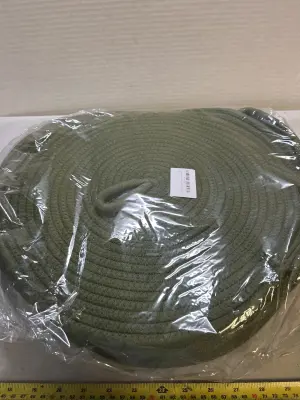 set of 6 placemats,coasters, napkin rings & carrier
