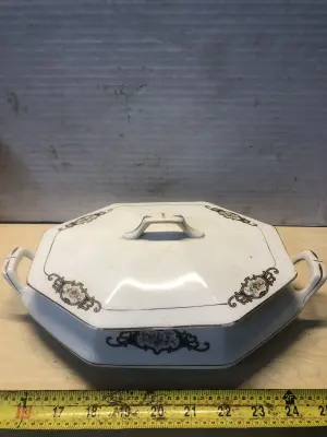 Vintage porcelain dish