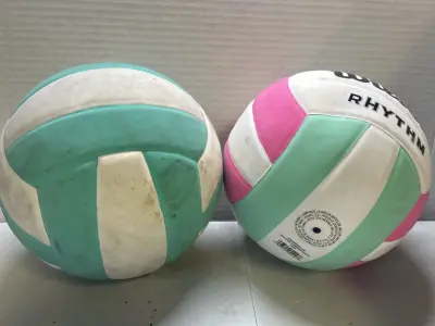 2 volleyballs