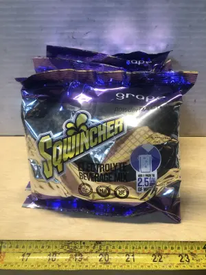 4 packs 23.83oz grape Sqwincher drink mix