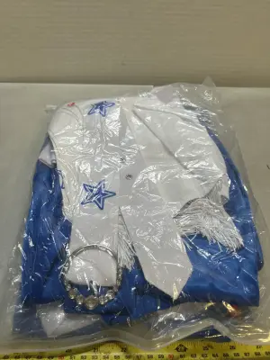 2 smal DCC costume