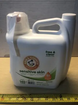 140oz Arm&hammer sensitive skin laundry detergent