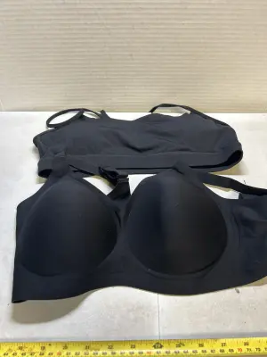 2 L/XL bras