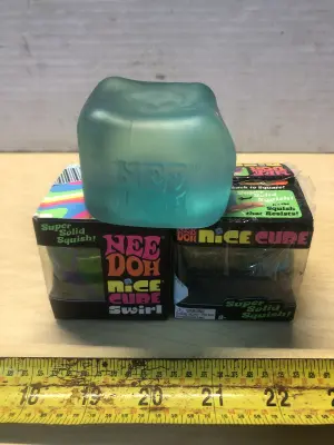 3pc cube NeeDoh
