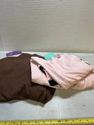 2 large 2 piece outfit
