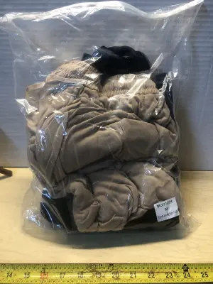 4 pairs size medium capri