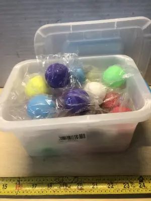 Tub of squishy