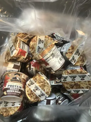 Bag of Quaker oatmeal cups exp:8/2/26