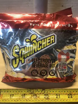 2 packs 23.83oz fruit punch Sqwincher drink mix