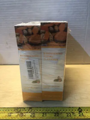 8 boxes 3.38oz brightening facial cleanser
