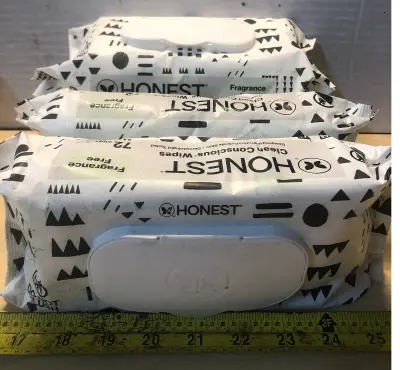 4 packs Honest wipes
