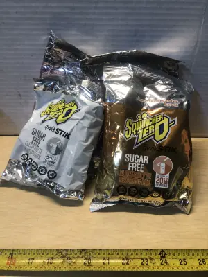 4 packs 50 each Sqwincher drink sticks mix
