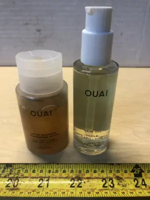 3oz Ouai shampoo detox, 1.5oz Ouai hair oil